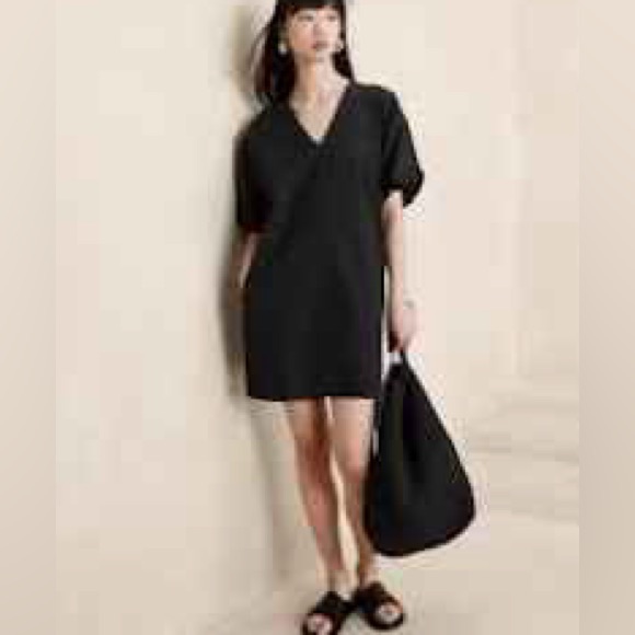 Banana Republic Black V-Neck Mini Dress